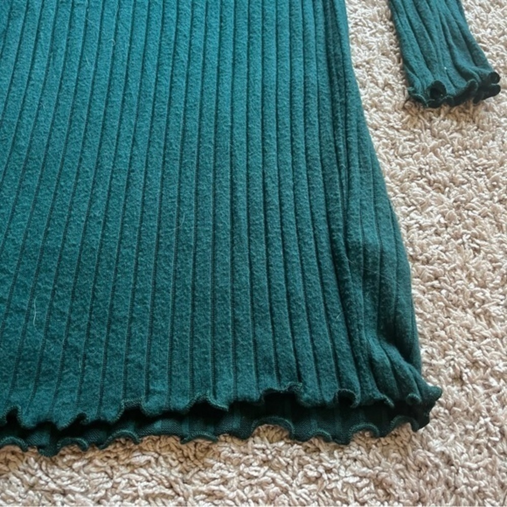 NWT Heart Hips Emerald Green Off Shoulder Ribbed Sweater Dress Medium - Picture 4 of 9